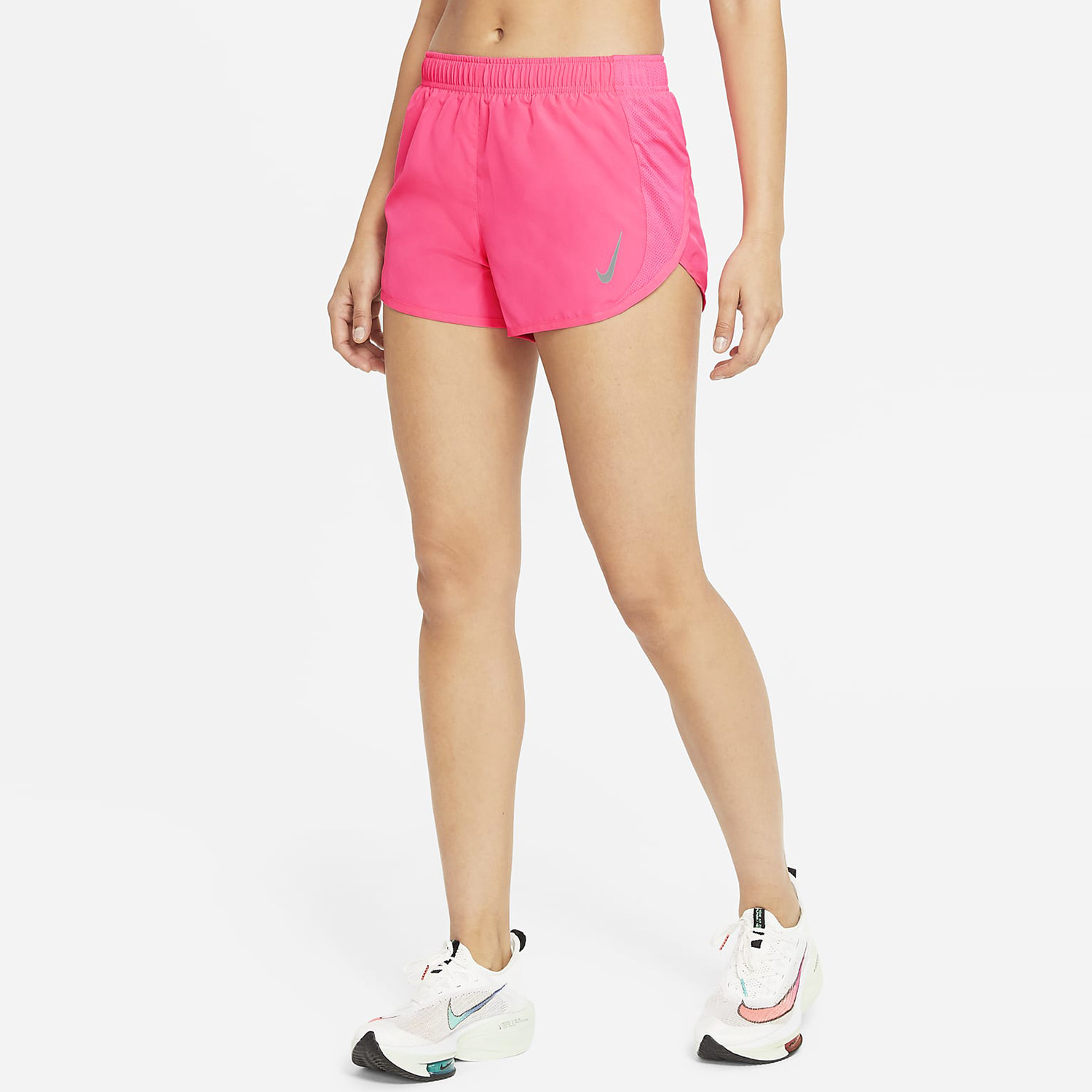 Nike-Dri-FIT-Tempo-Race-Γυναικείο-Σορτς-9000096748_53572