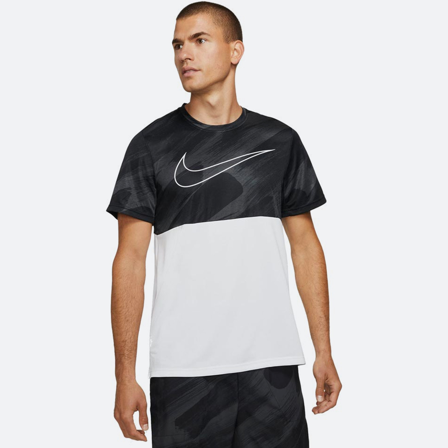 Nike-Pro-Dri-FIT-SuperSet-Sport-Clash-Ανδρικό-T-shirt-9000102137_8578