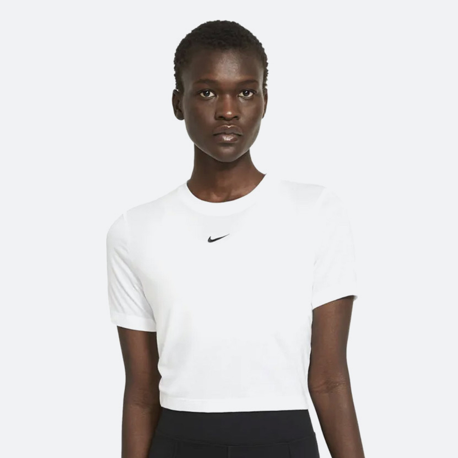 Nike-Sportswear-Essential-Γυναικεία-Crop-Top-9000077947_1540