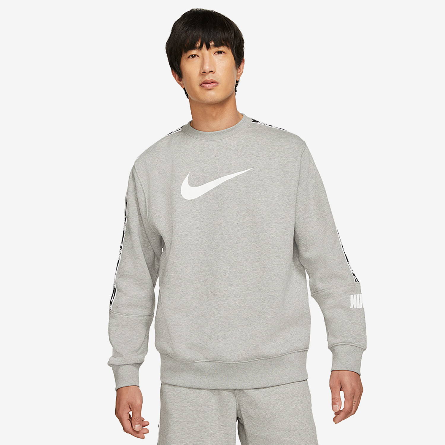 Nike-Sportswear-Repeat-Fleece-Crew-Ανδρικό-Φούτερ-9000102072_58711