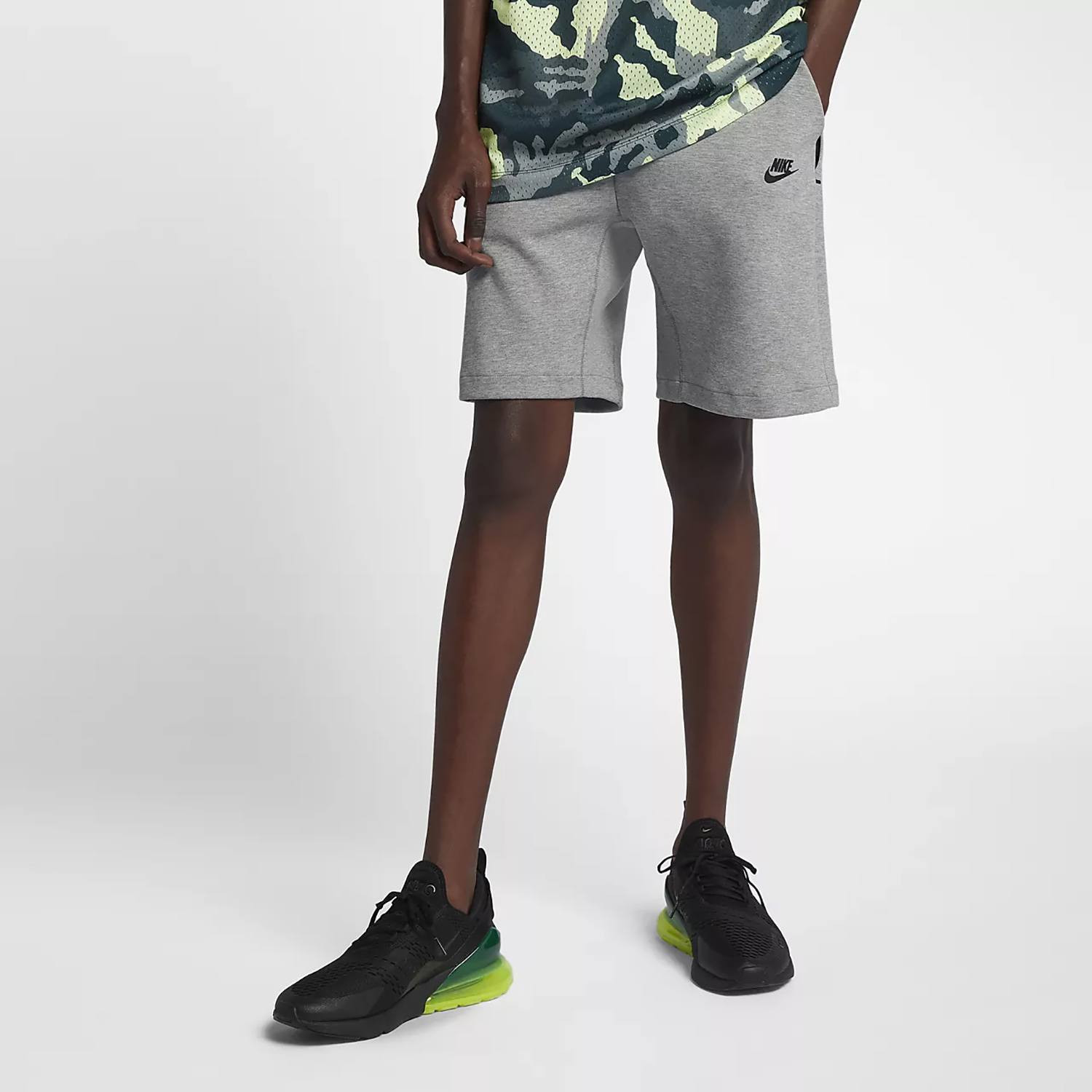 Nike-Sportswear-Tech-FLeece-Shorts-9000025426_35017