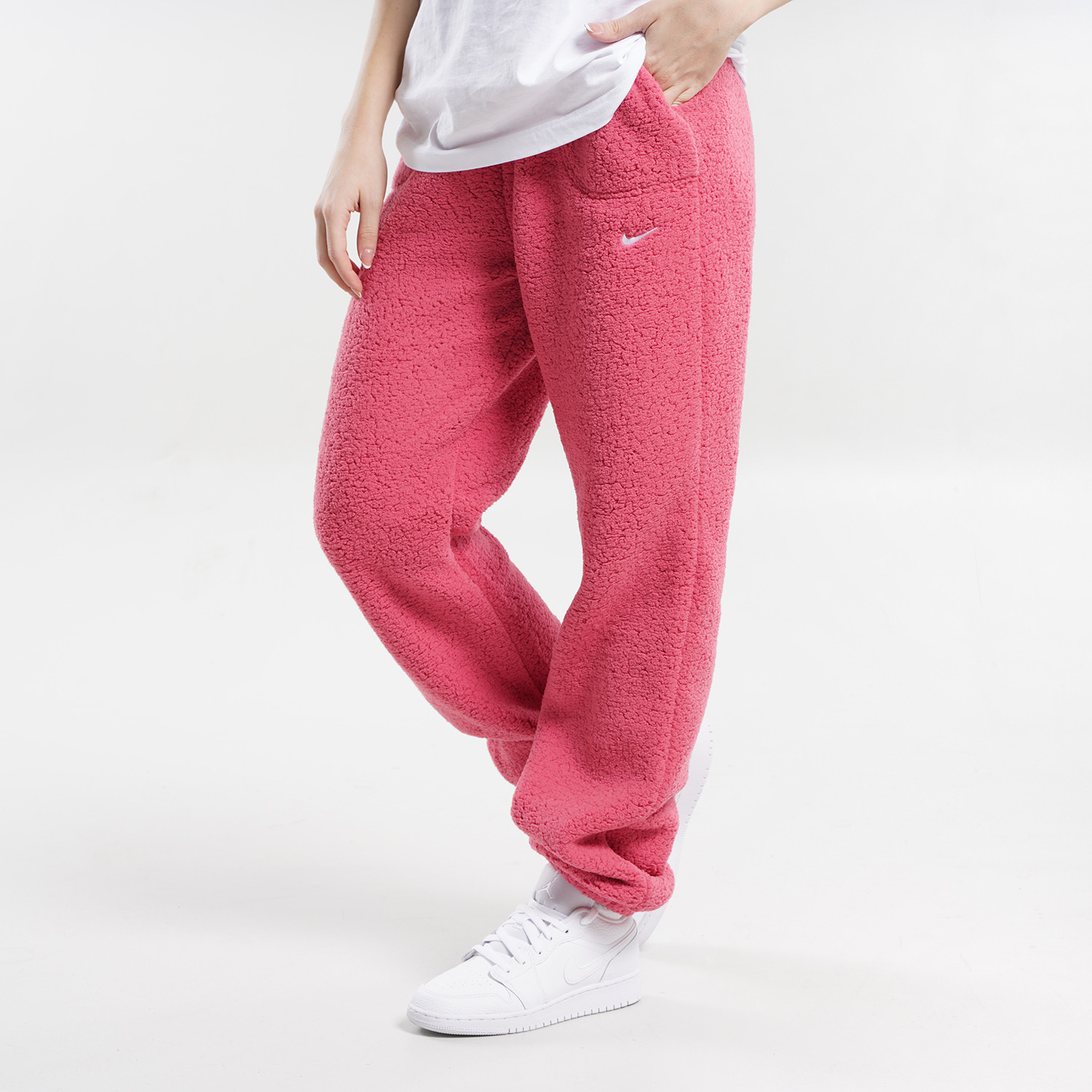 Nike-Therma-FIT-Γυναικείο-Παντελόνι-Φόρμας-9000095927_53609