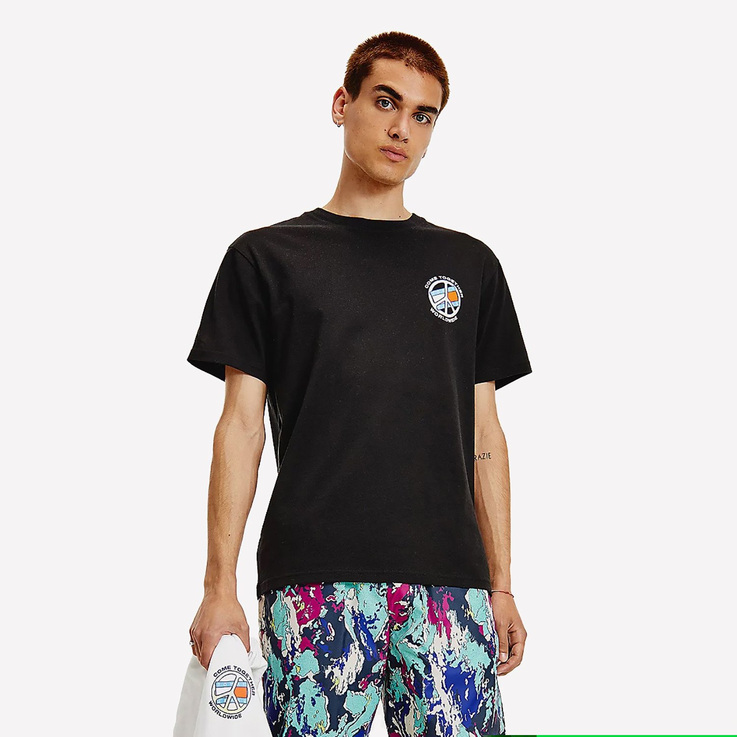 Tommy-Jeans-Tjm-Together-World-Peace-Tee-9000090010_1469