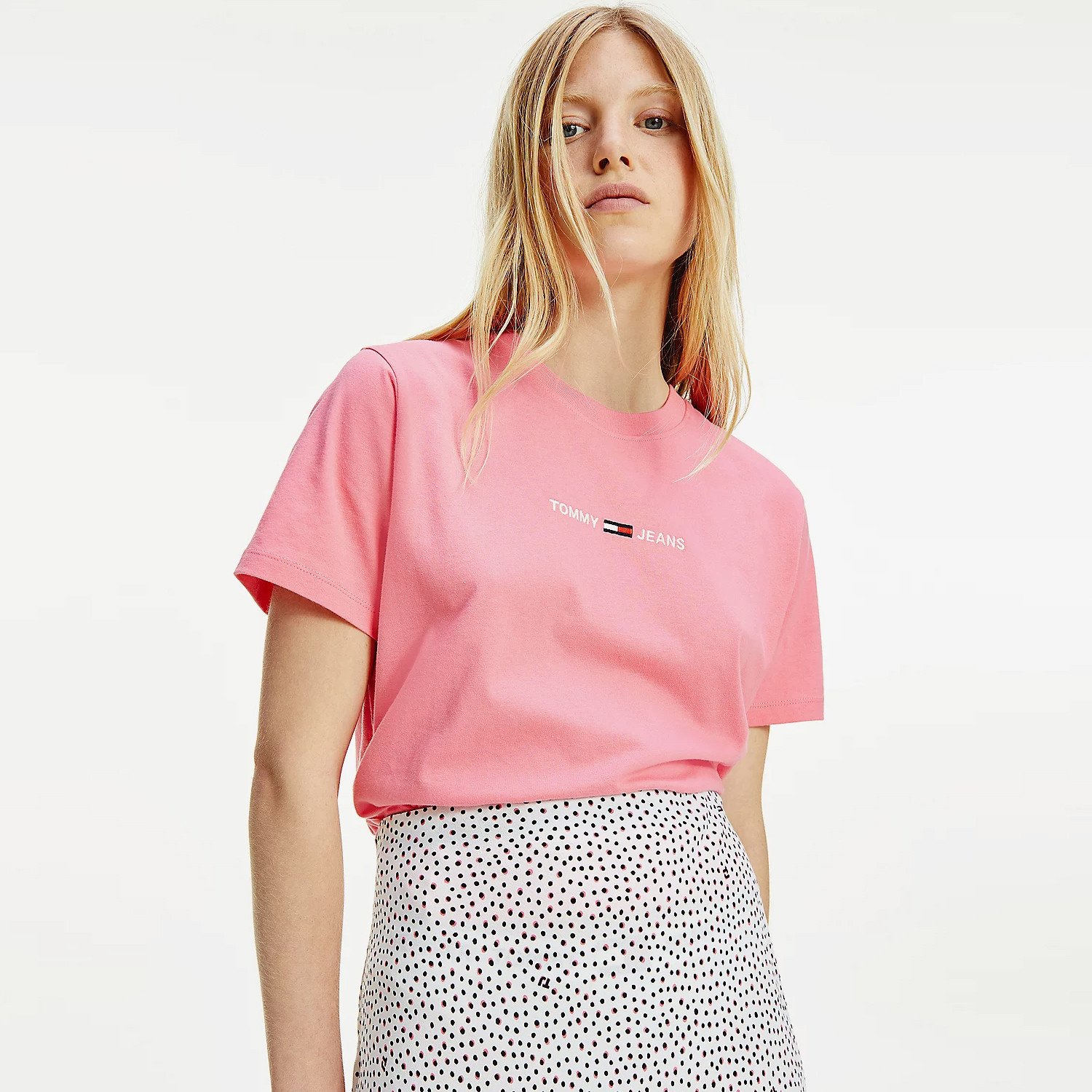 Tommy-Jeans-Tjw-Bxy-Crop-Linear-Logo-Tee-9000088549_55437