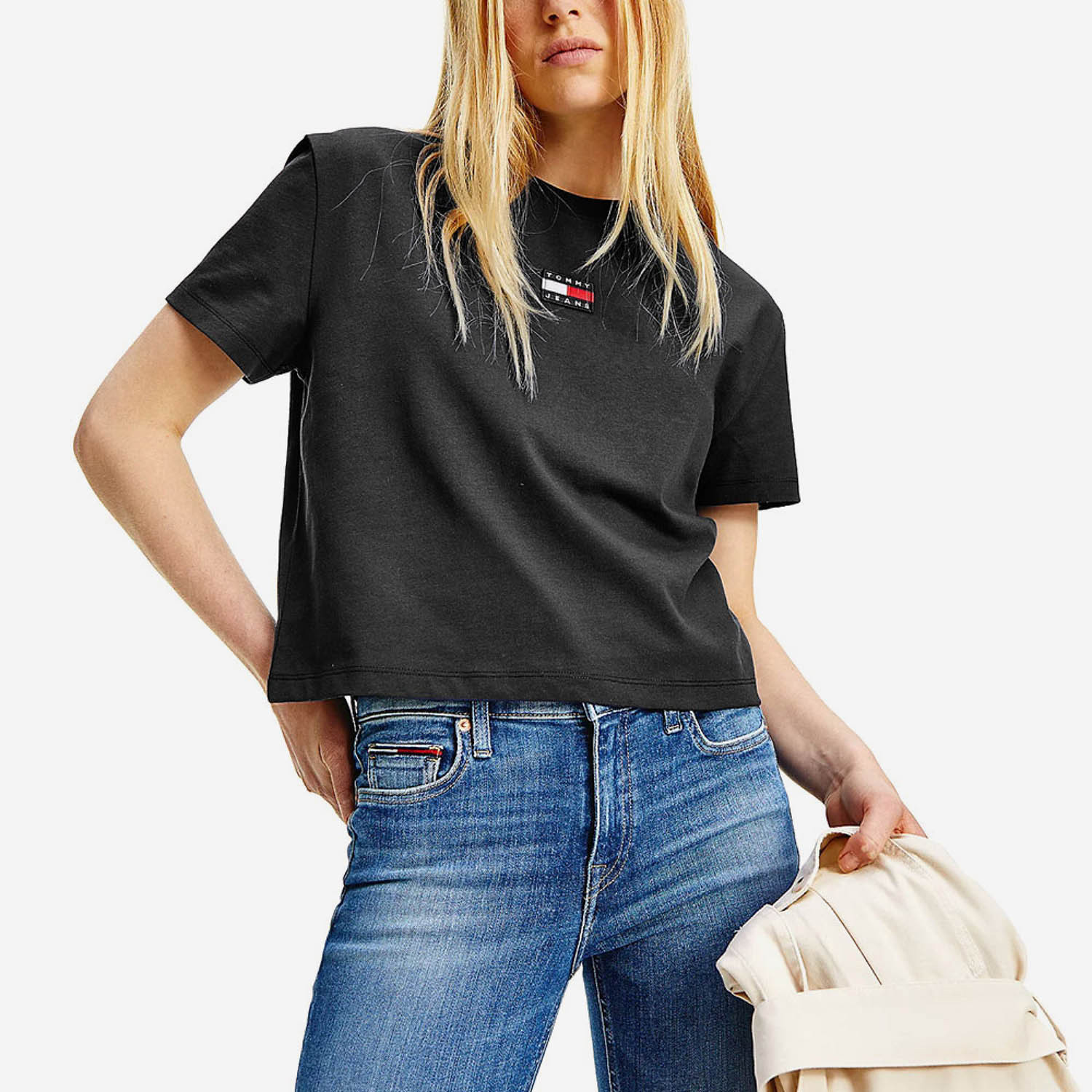Tommy-Jeans-Tjw-Tommy-Center-Badge-Tee-9000088559_1469