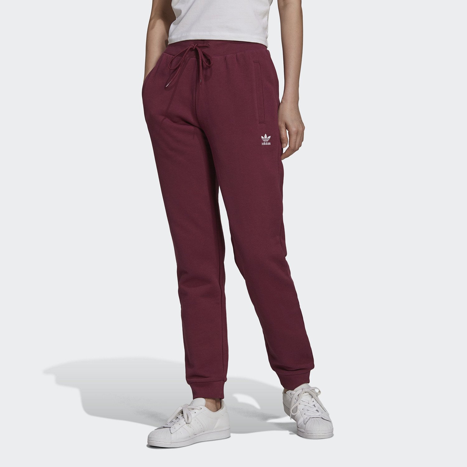 adidas-Originals-Adicolor-Essential-Γυναικεία-Φόρμα-9000084585_54526