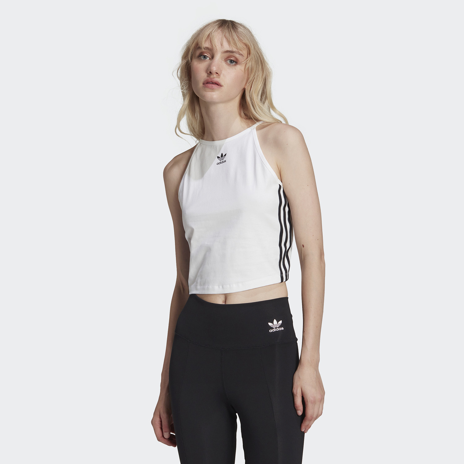 adidas-Originals-Αdicolor-Classics-Γυναικείο-Crop-Top-9000097971_1539