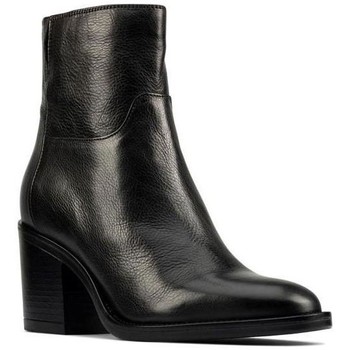 Μποτίνια-Clarks-15