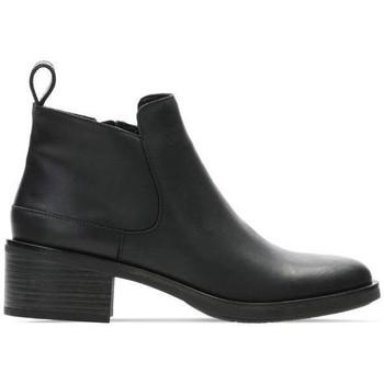 Μποτίνια-Clarks-23