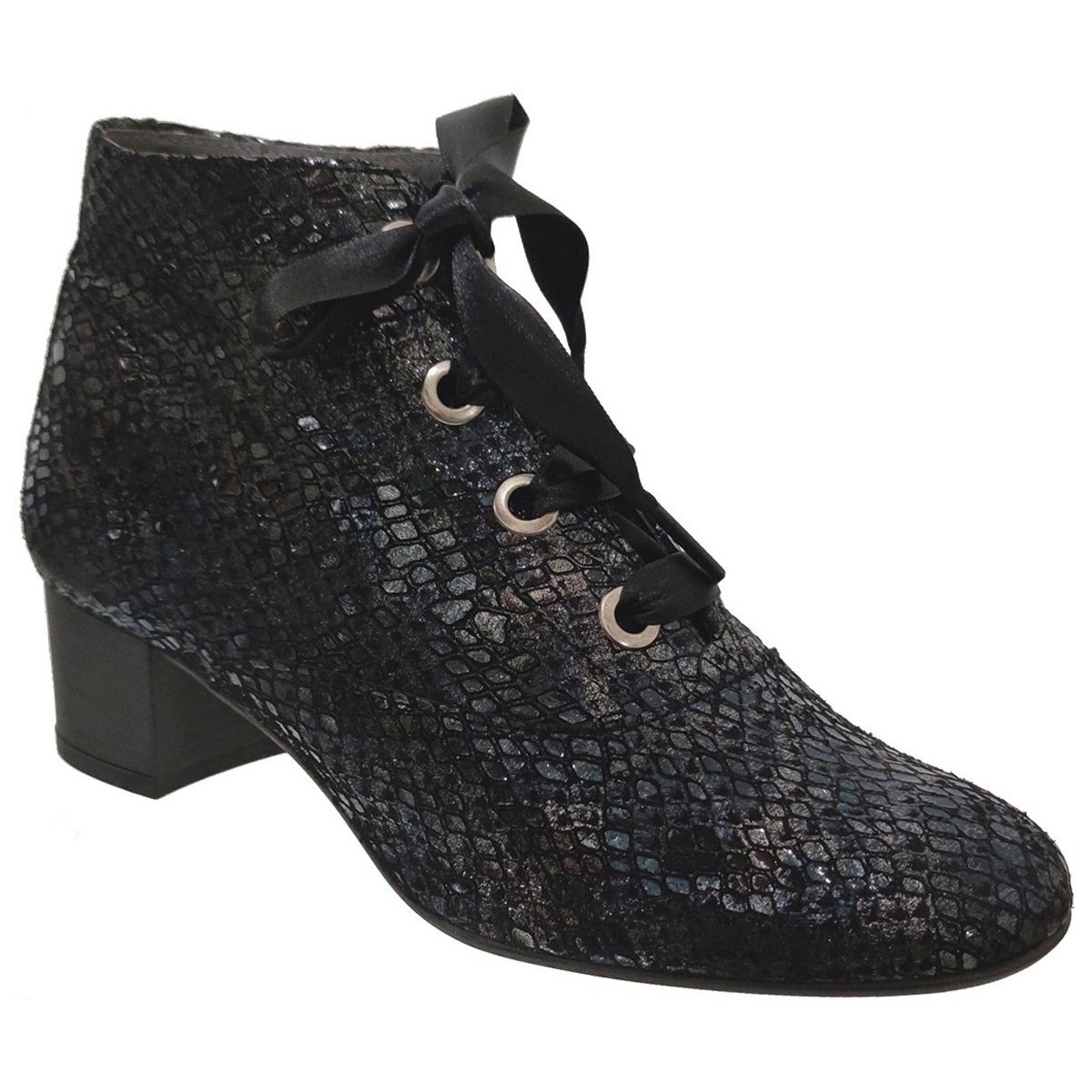 Μποτίνια-Folies-Mahe-Δέρμα