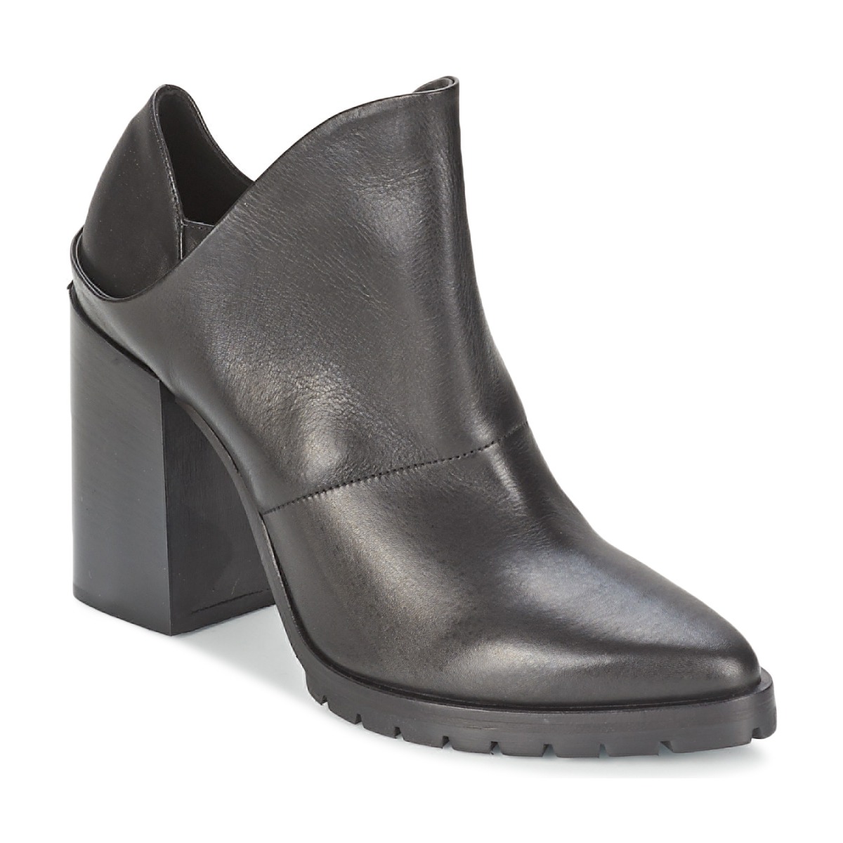 Μποτίνια-Strategia-TAKLO-Δέρμα